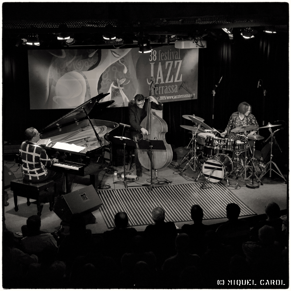 38 FJT Children Of The Light 2019