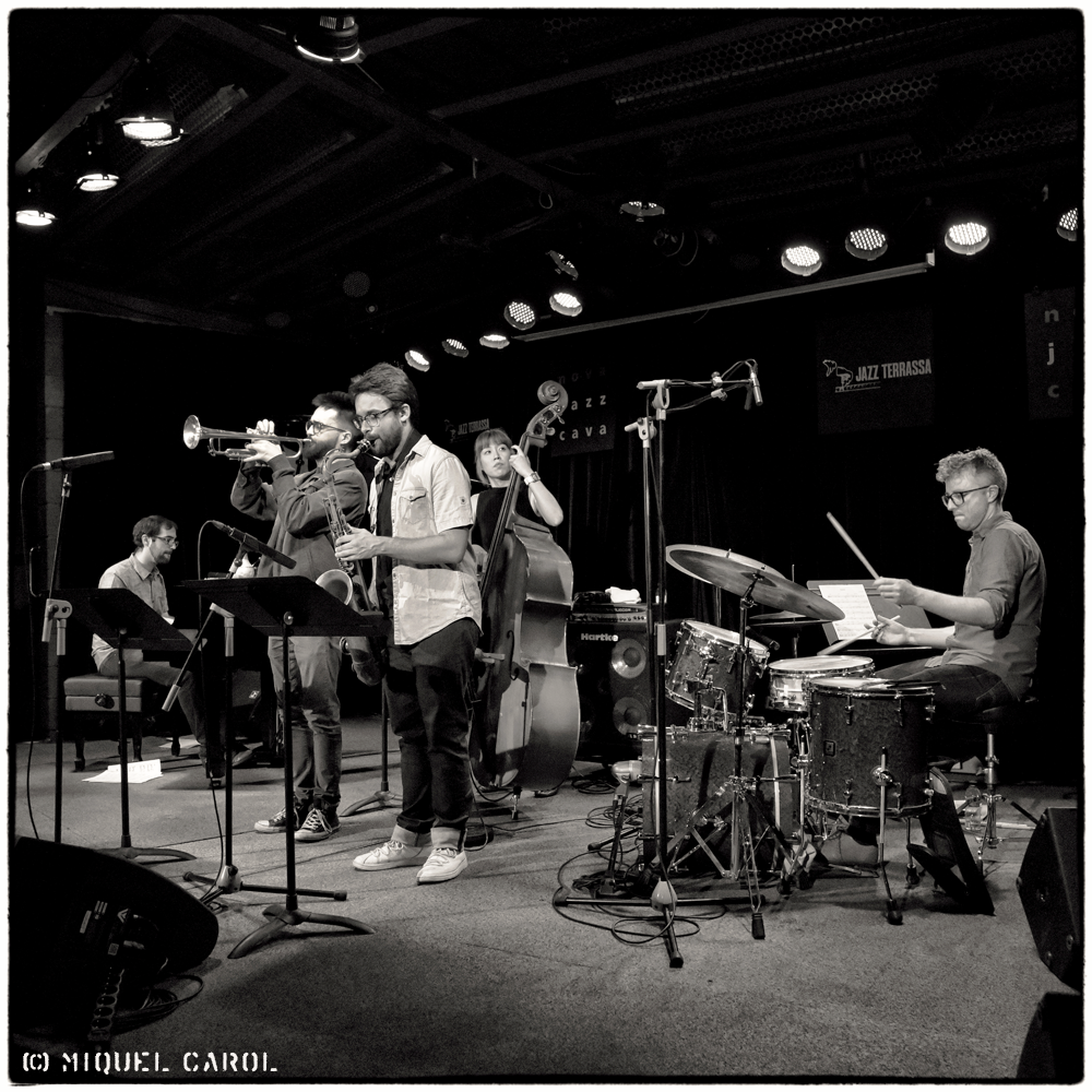 Round About Trio + Lluc Casares i Oriol Vallés