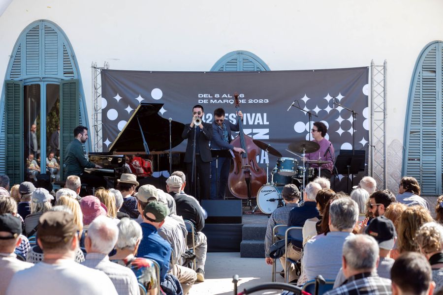 Oriol Vallès "Cap Clar"