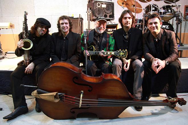 Hot Carajillo's Happy Band