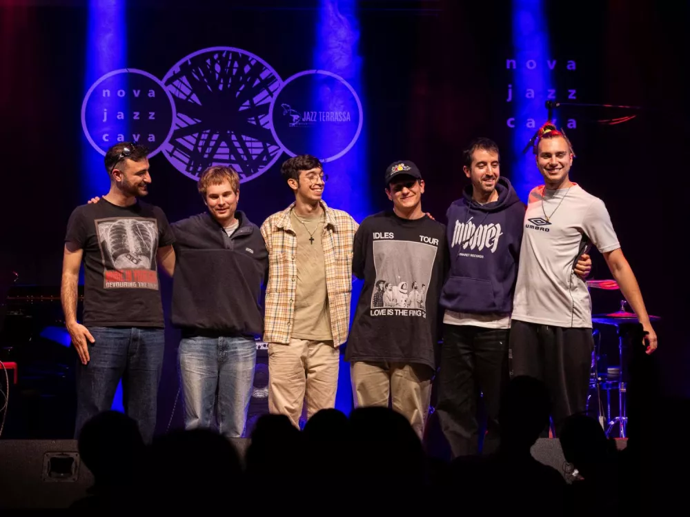 B de Banco x Ned Lud