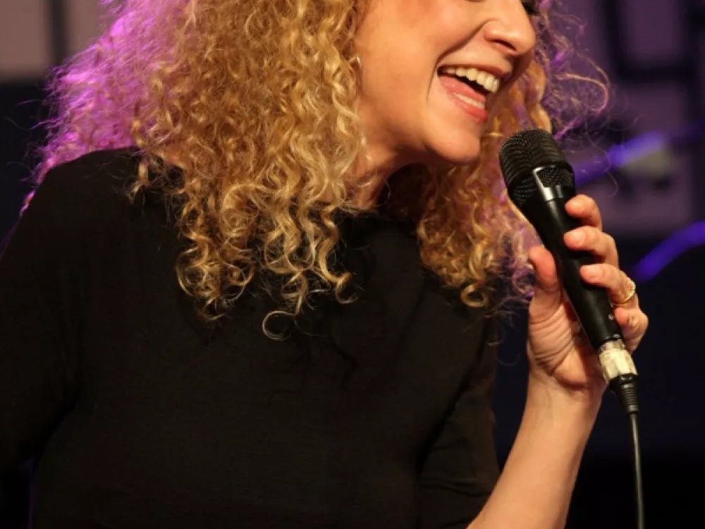 Carme Canela