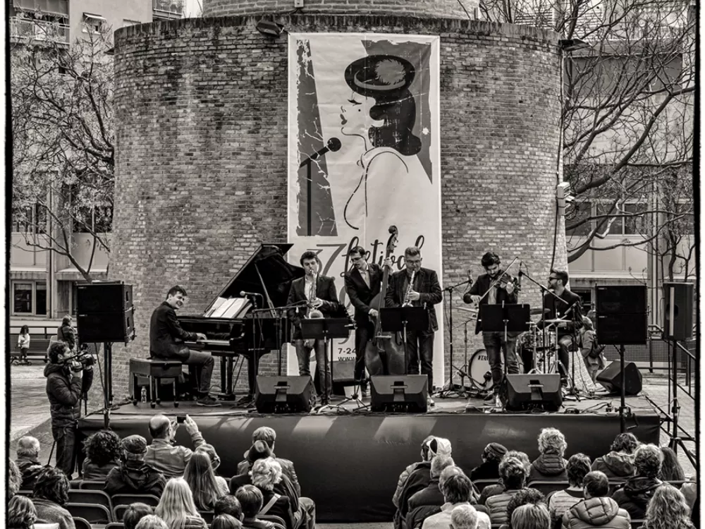 Joves Talents Egarencs Feat. Carles Pineda