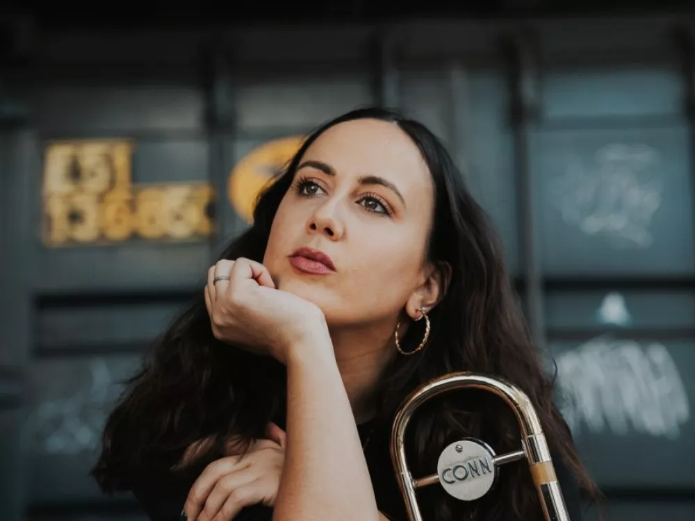 Alba Pujals - Apologia