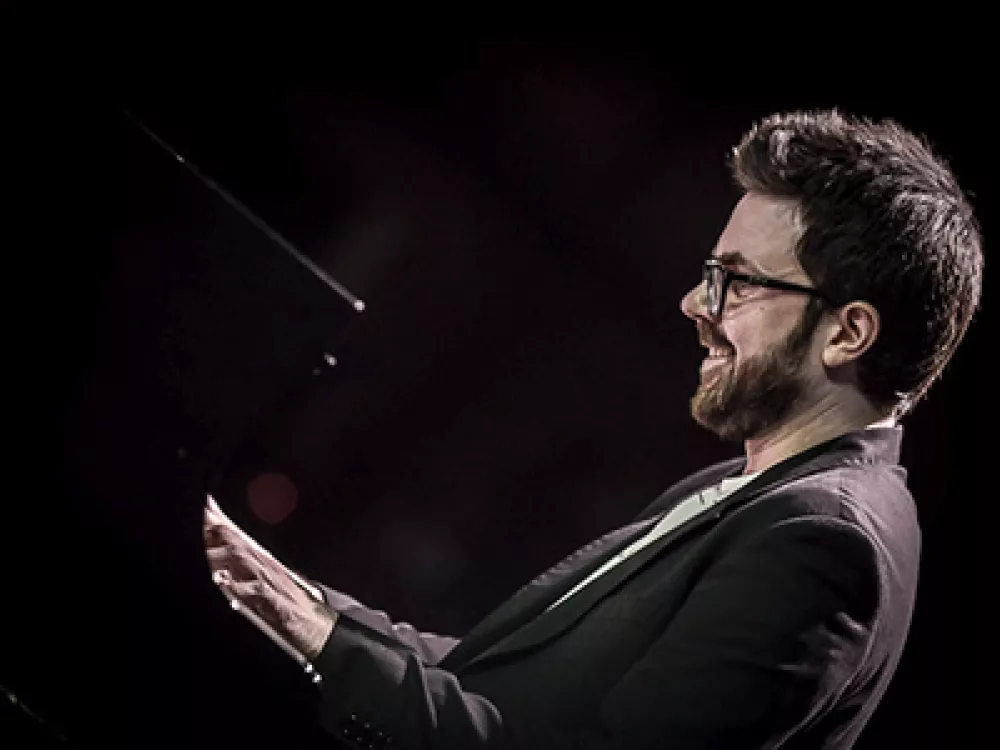 Julian Oliver Mazzariello