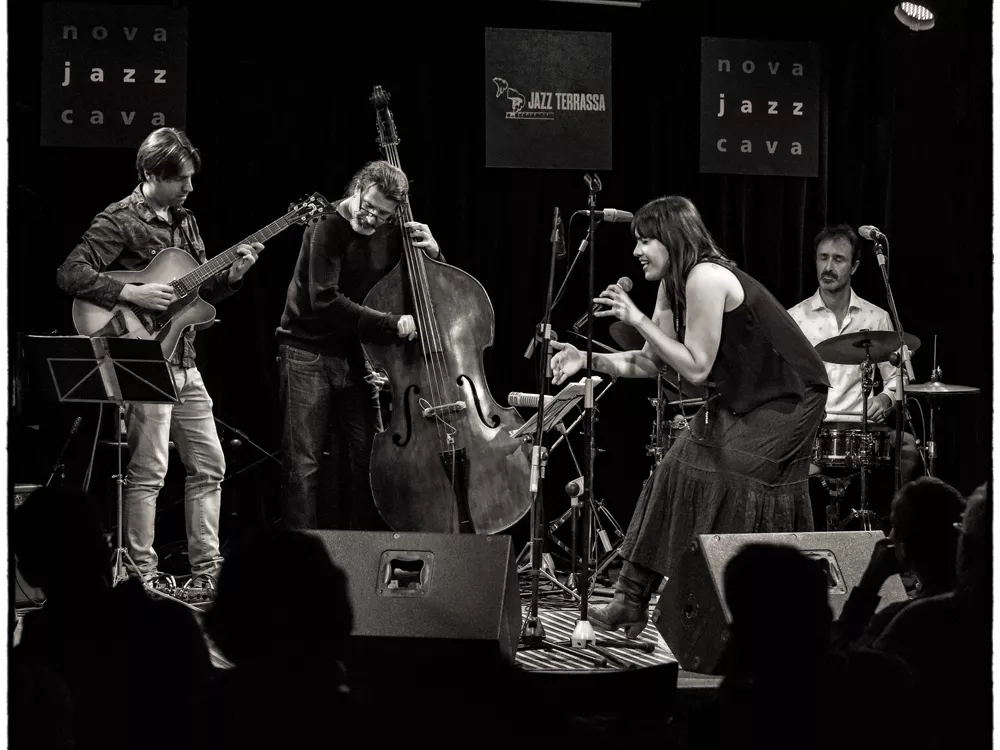 Clara Luna "Pure Imagination"