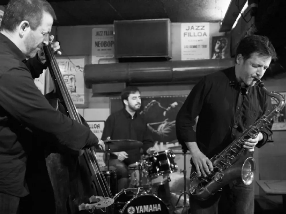 Víctor de Diego Trio