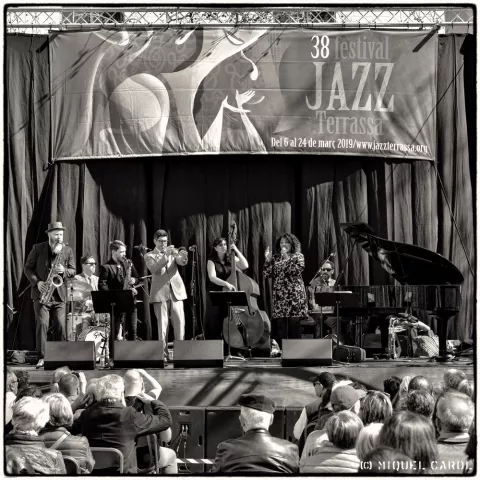 38 FJT Rachel Ratsizafy & Shakin´ All