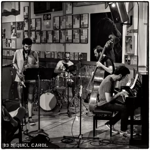 Jam Session amb Albert Carrique Grup