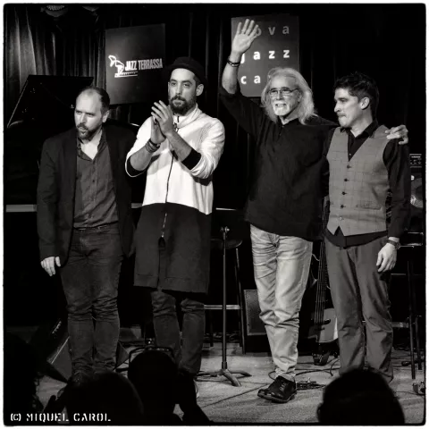 Carles Benavent Un, dos, tres + Raynald Colom