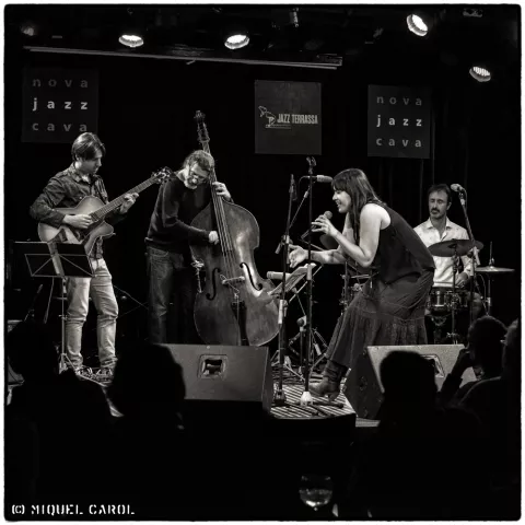 Clara Luna "Pure Imagination"