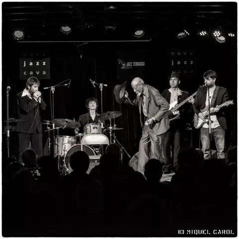 Tail Dragger & Tota Blues Band