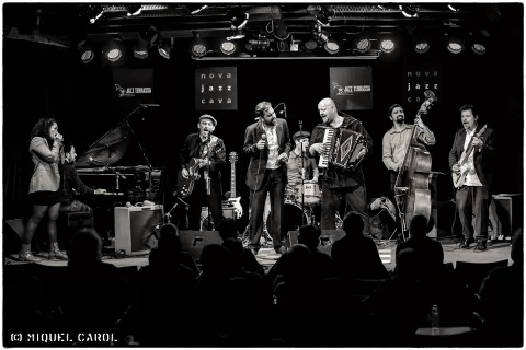 Victor Puertas & The Mellow Tones feat JT Lauritsen