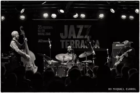 Dave Holland Trio