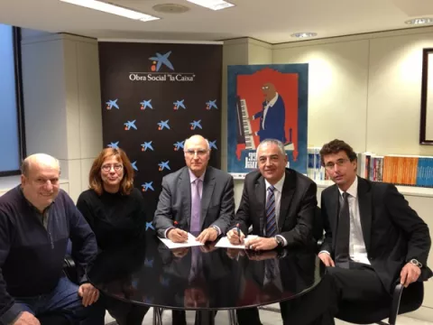 Signatura amb Obra Social 'La Caixa'