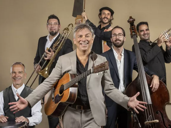 Daniel Cros Y Las Almas Sedientas