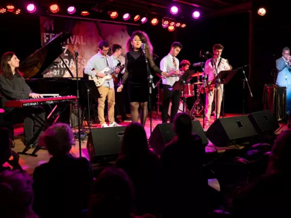 Jan Julià Grup Feat. Atenea Carter