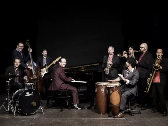 Lluís Coloma & His Musical Troupe XL