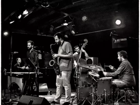 Javier Navas Quartet Feat. Enrique Oliver