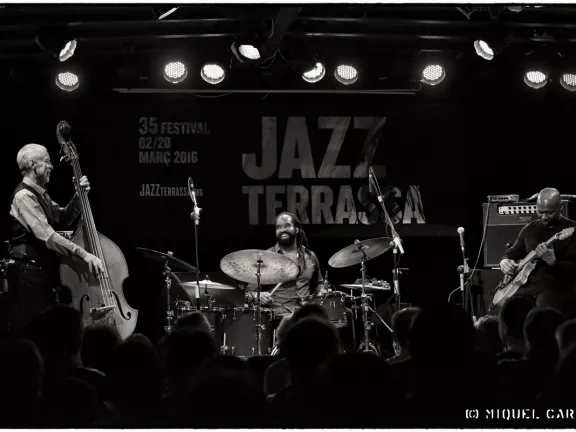 Dave Holland Trio