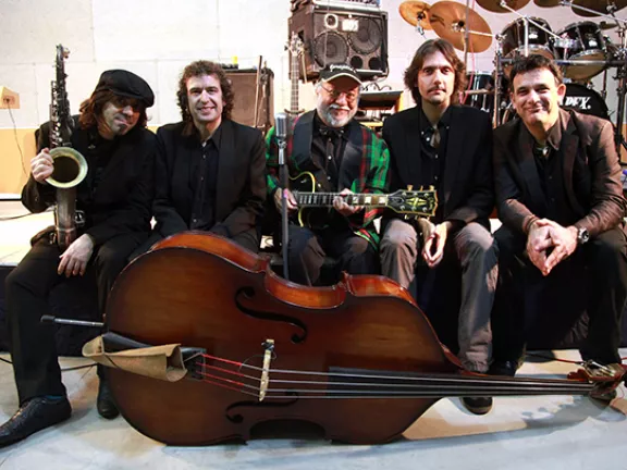 Hot Carajillo's Happy Band